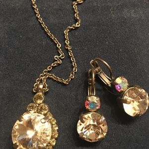 Sorrelli necklace and earrings
